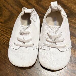 Robeez White Leather Baby First Walker Shoes